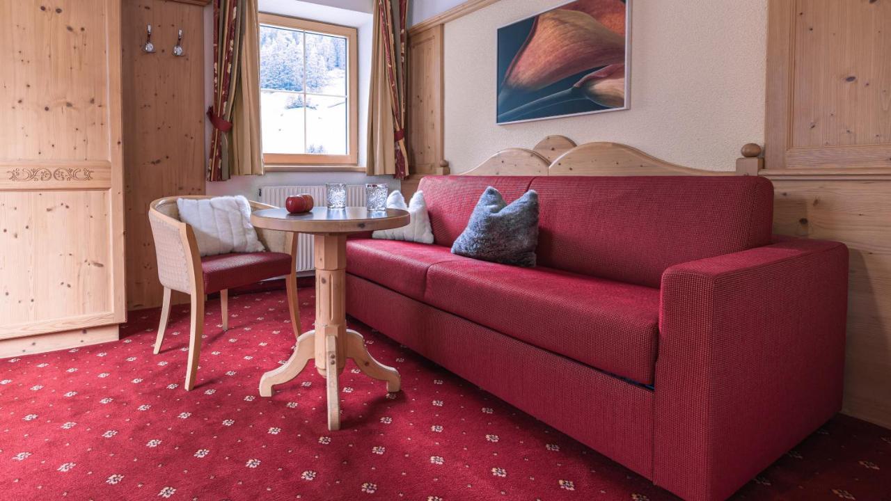 Hotel Alpina Ischgl Eksteriør bilde