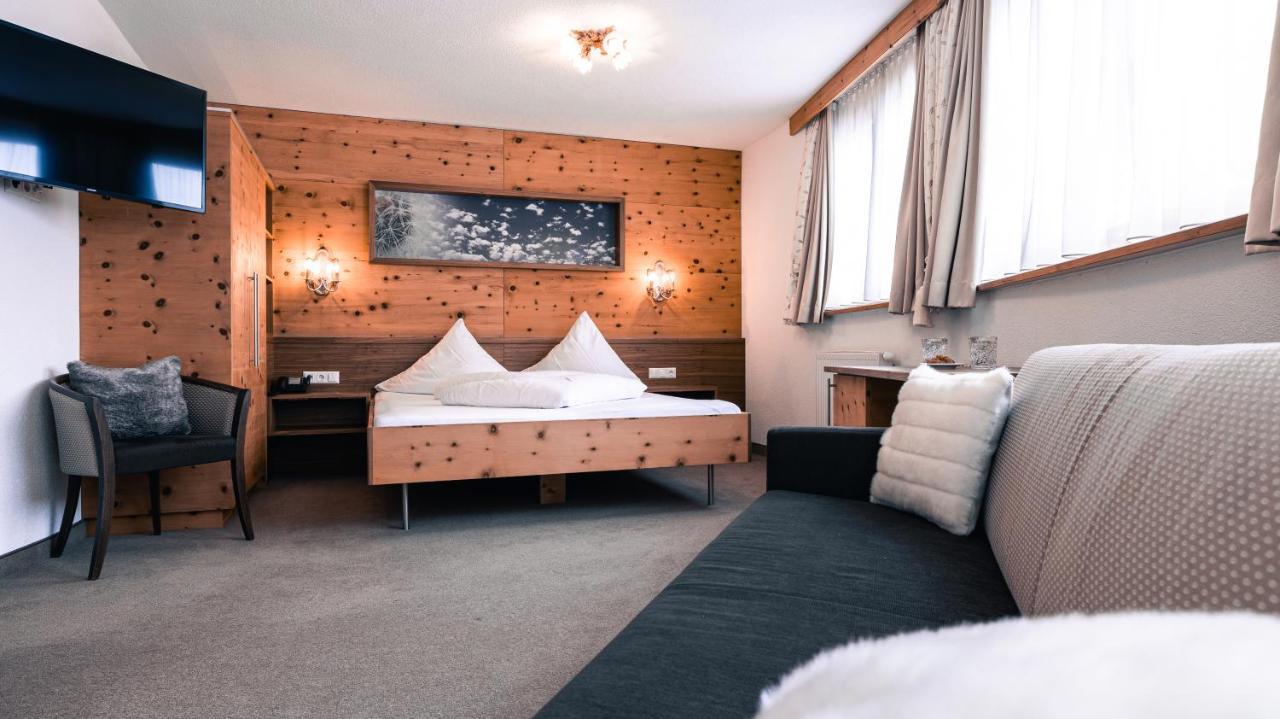 Hotel Alpina Ischgl Eksteriør bilde