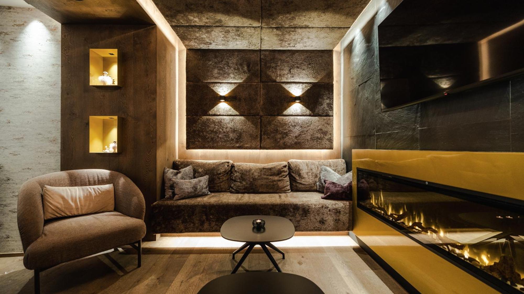 Hotel Alpina Ischgl Eksteriør bilde
