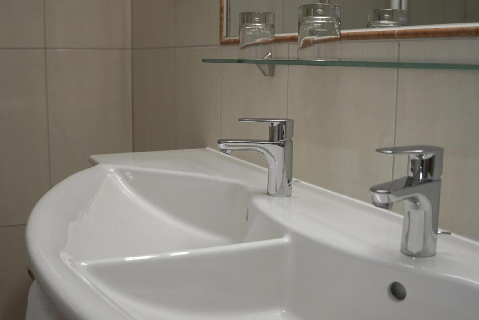 Hotel Alpina Ischgl Eksteriør bilde